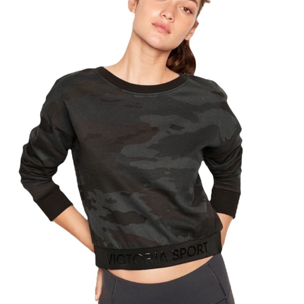 Victoria sport Sweatshirt Women's camo Medium